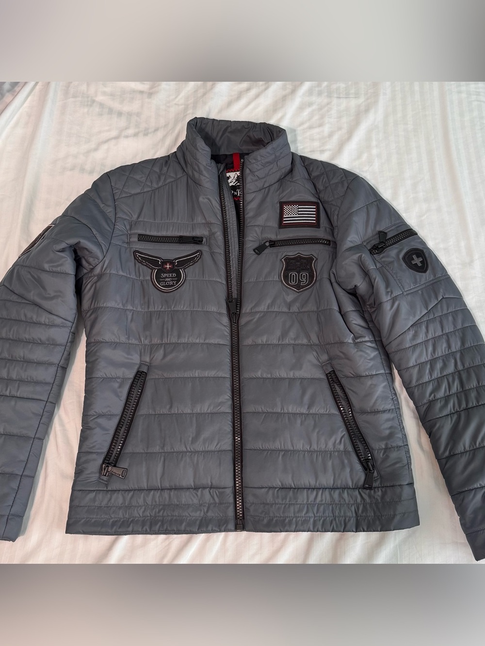 Alp N Rock Men's Gray Quilted Puffer Jacket with Patch Accents